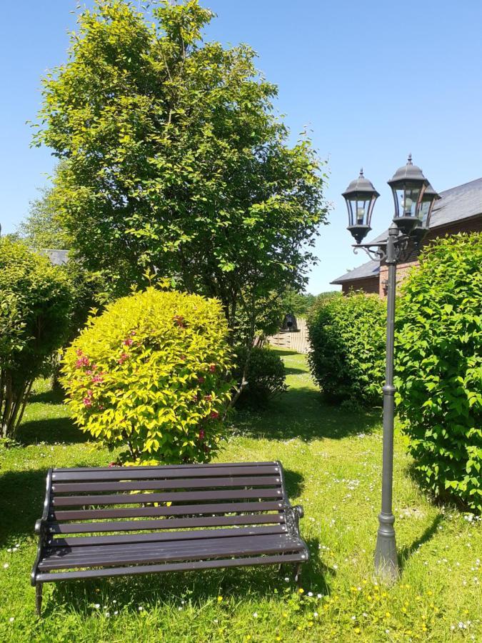 Les Gites Du Chateau De Maltot Saint-Ouen-du-Breuil Exterior foto